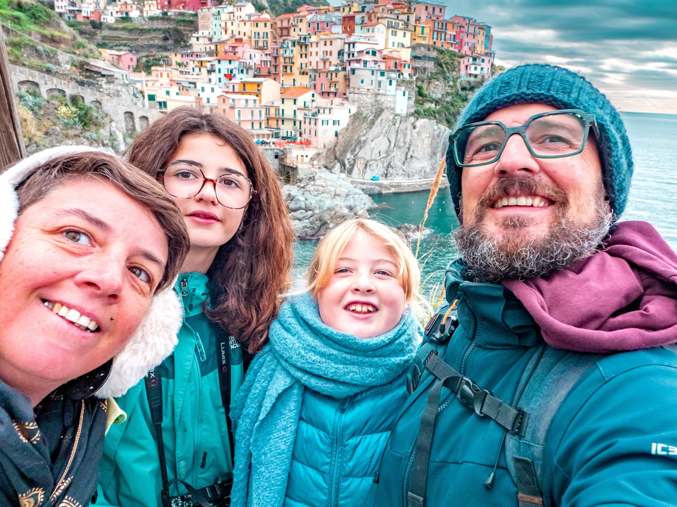 Famille-vanlife-toque-family