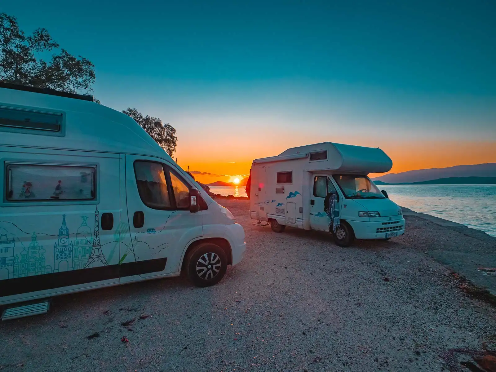 Voyager en van ou en fourgon